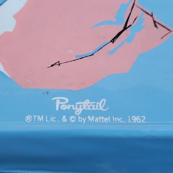 Vintage Barbie Ponytail Vinyl Covered Storage Case with Handle (1962) - Picture 8 of 10